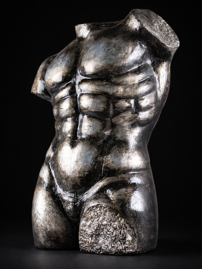 Escultura de torso platado