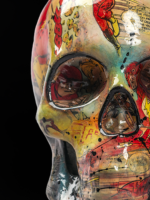 escultura de craneo pop art