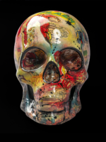 escultura de craneo pop art