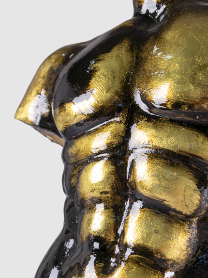 Escultura de torso oro